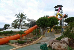 LEISURE PARKS INCREASE ITS SALES 4% IN 2011